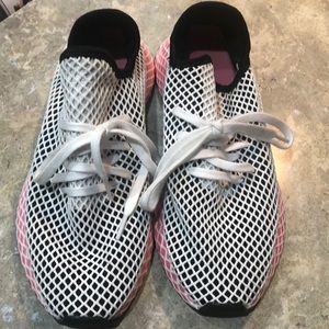Adidas Deerupt Runner sneakers